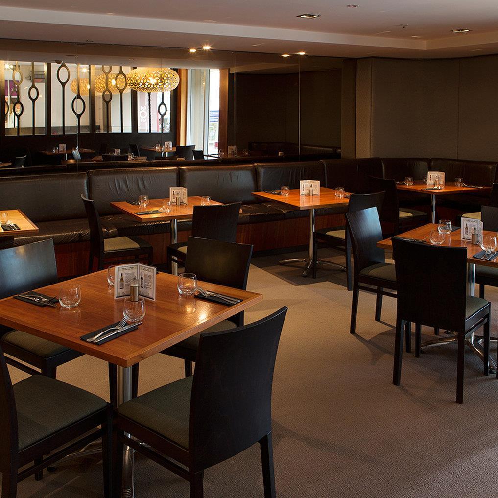 Oaks Perth Hotel Restaurant photo